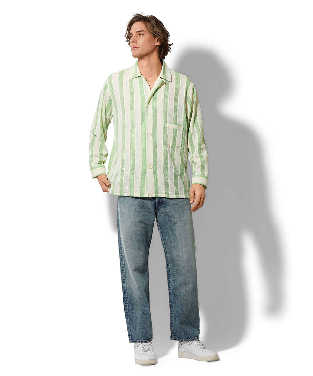 パジャマシャツ