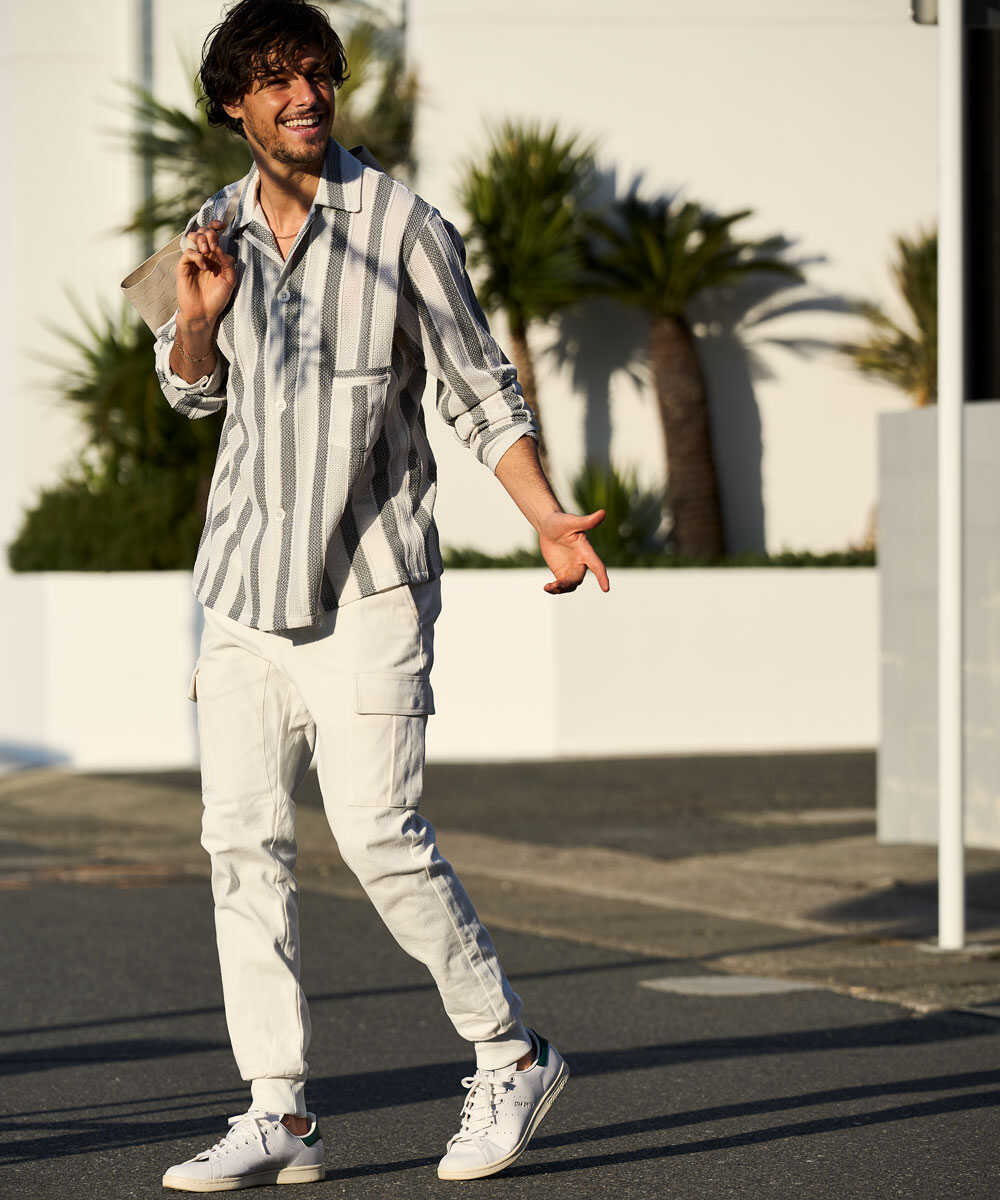 パジャマシャツ