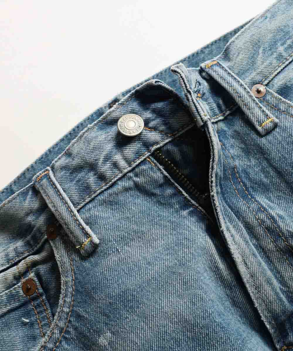 ウォッシュ加工 ストレートデニムパンツ