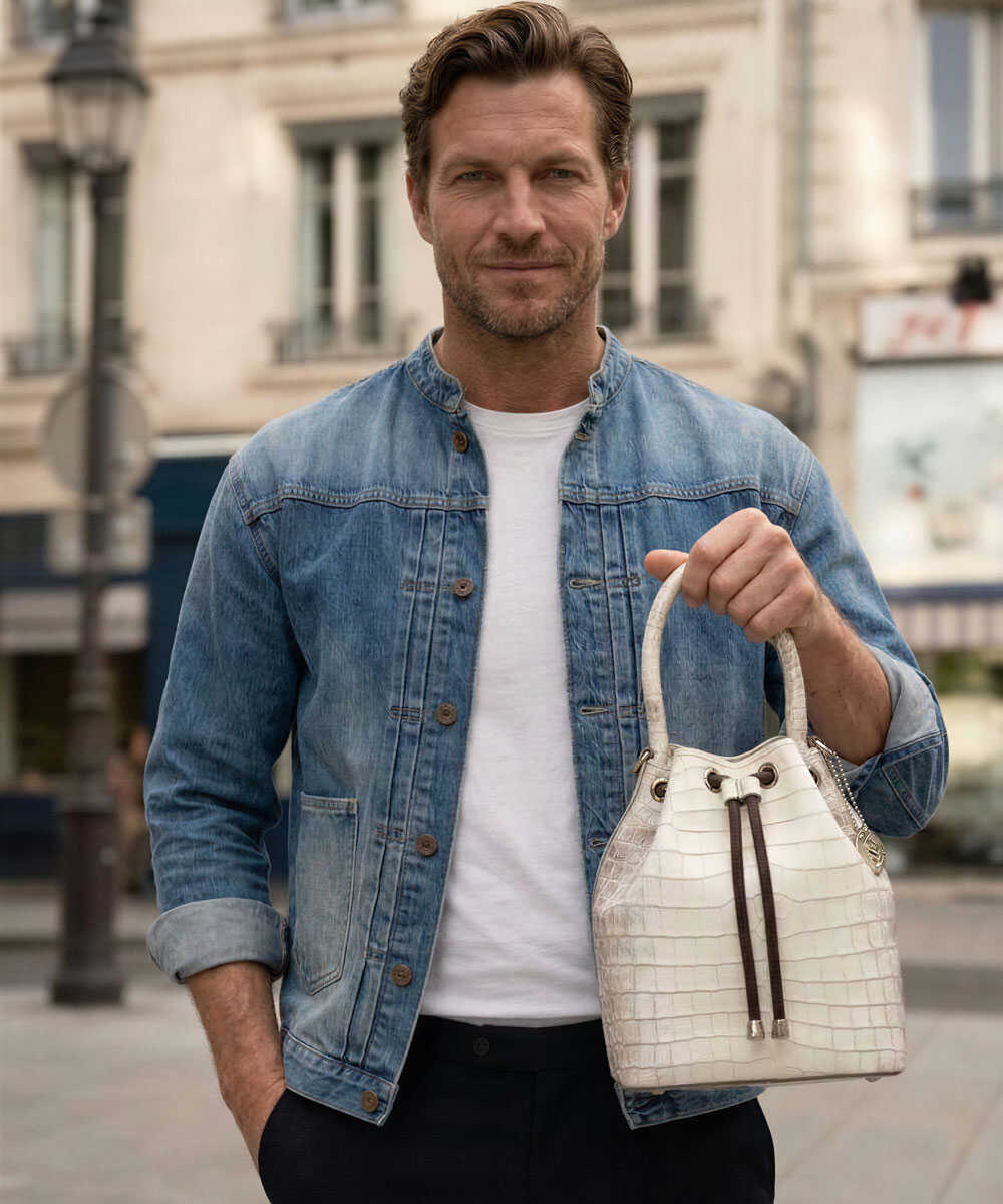 ヒマラヤクロコ ドライビング巾着