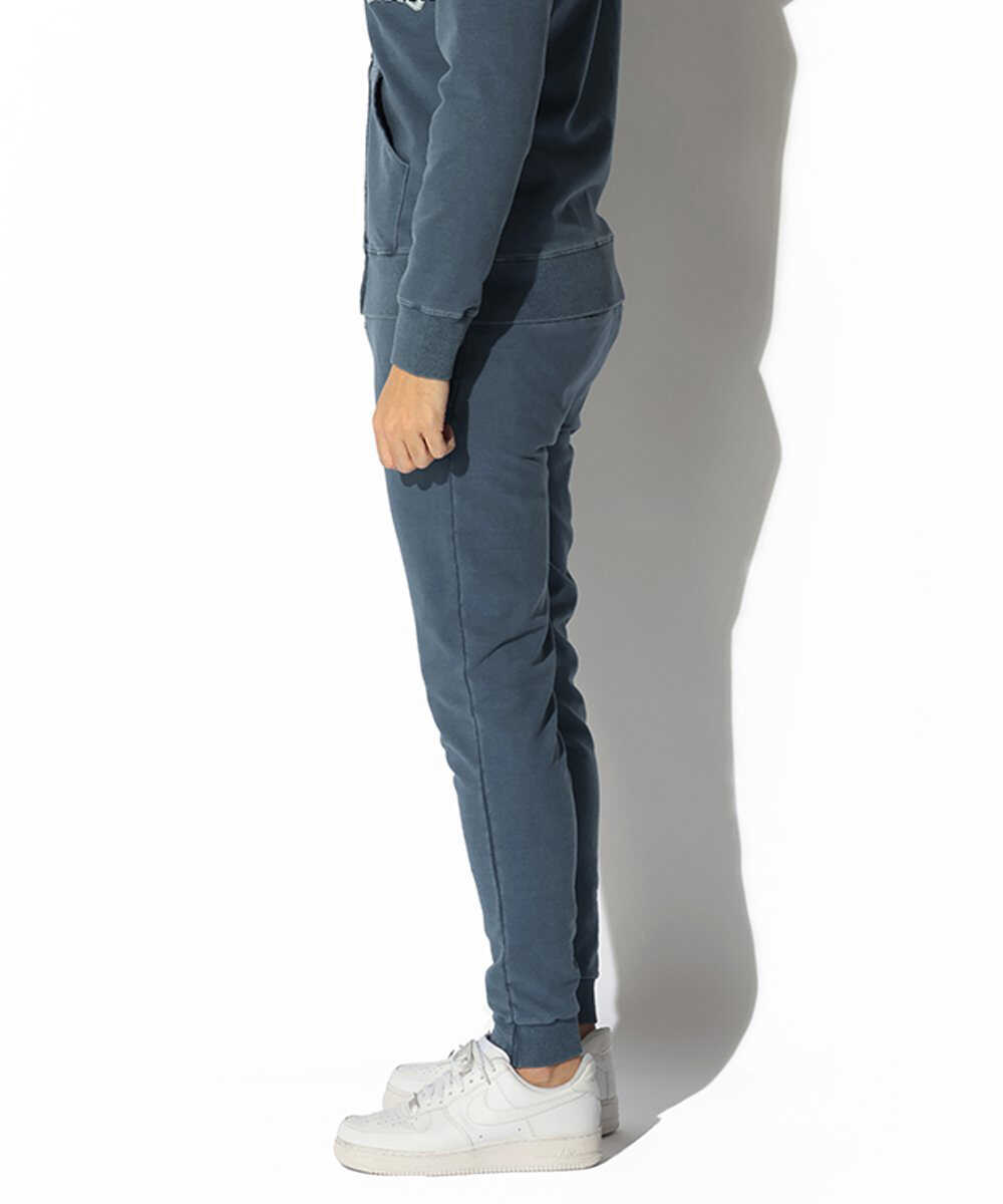 インディゴポンチ スリムジョガーパンツ