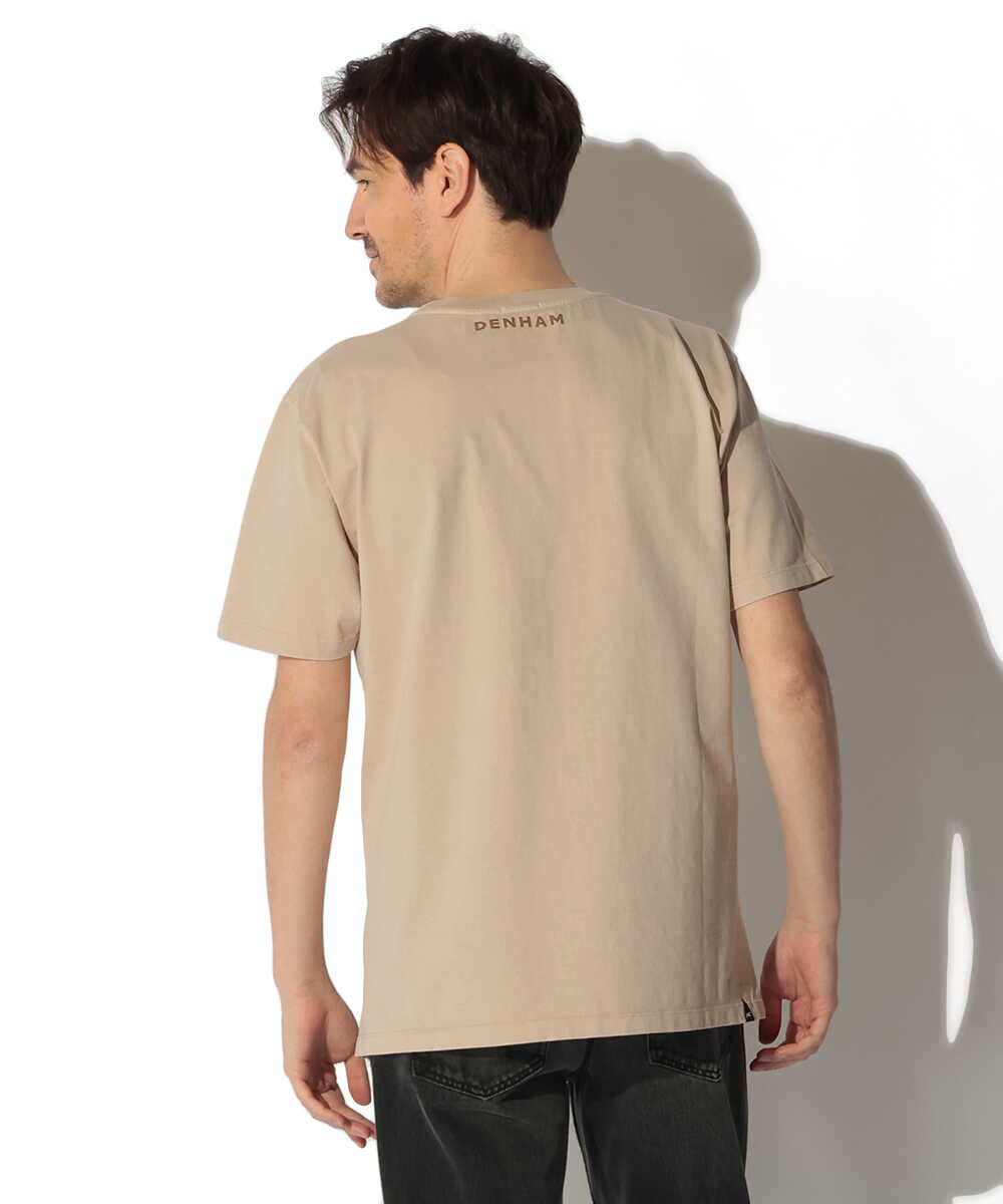 ロウ レギュラー フィットTシャツ