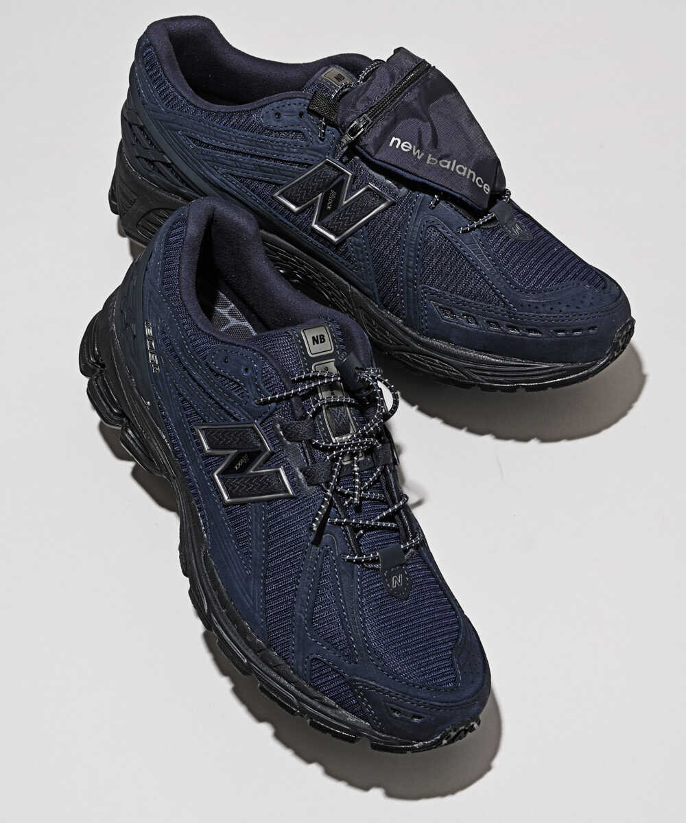 『Safari』別注"1906R"スニーカー