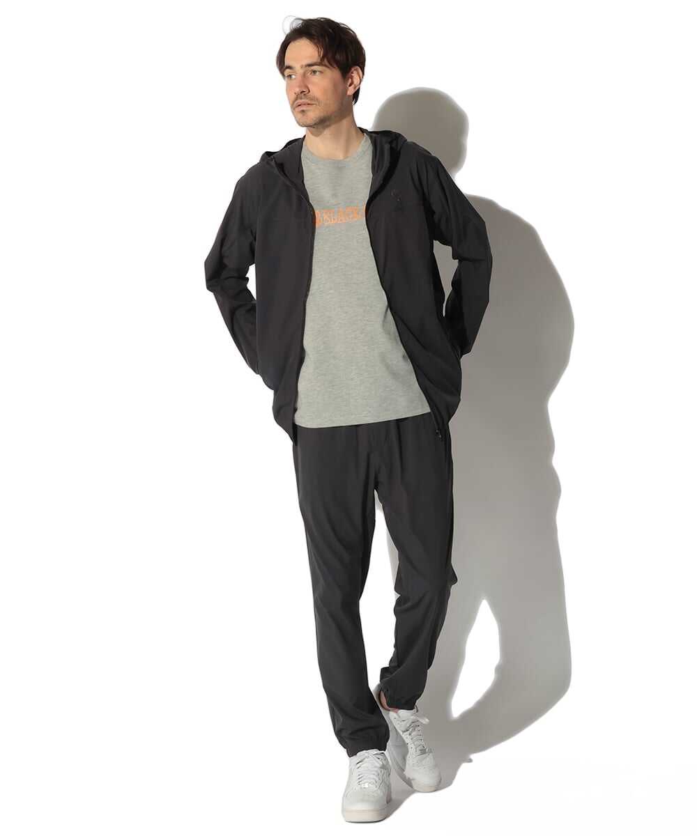 ブラックレーベル コンパクトパーカ