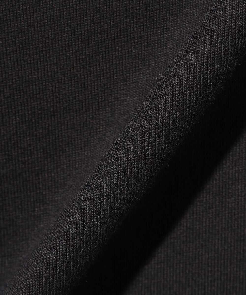 ロゴ入り プルオーバーフーディー