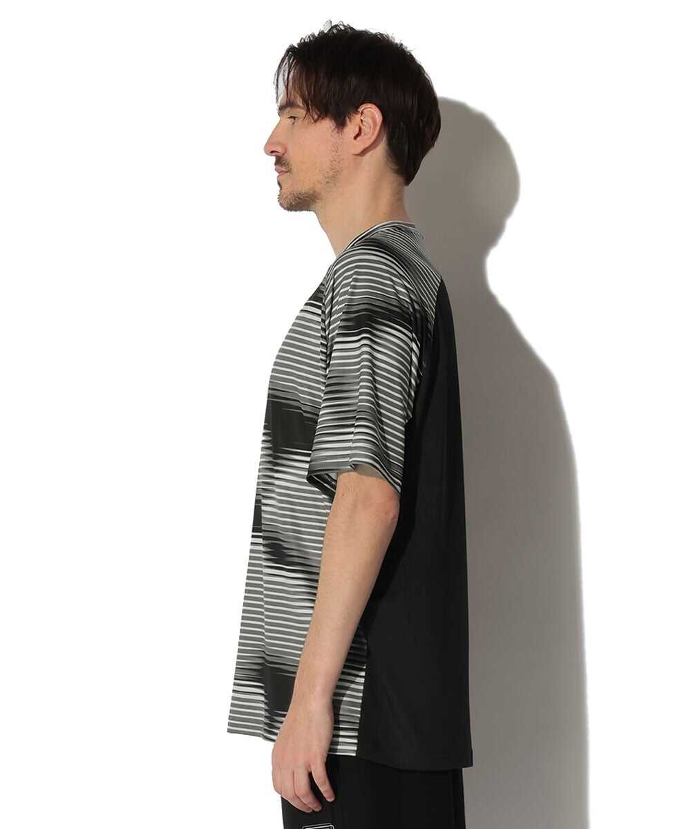 テクニカルファブリック グラフィックTシャツ