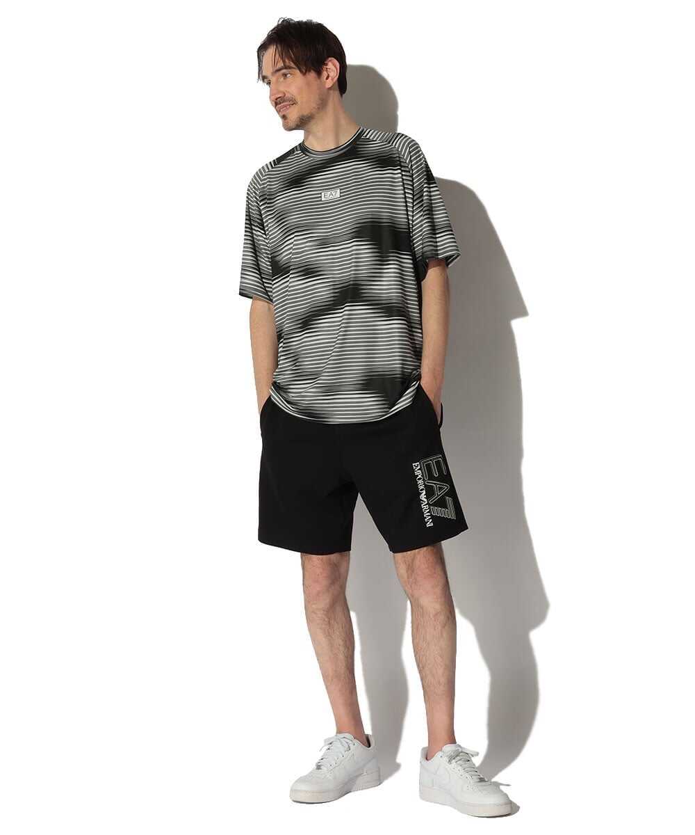 テクニカルファブリック グラフィックTシャツ