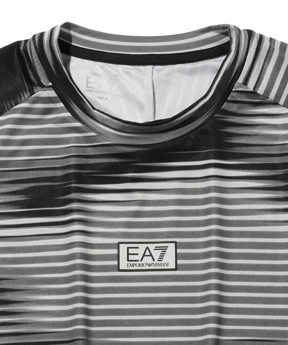 テクニカルファブリック グラフィックTシャツ