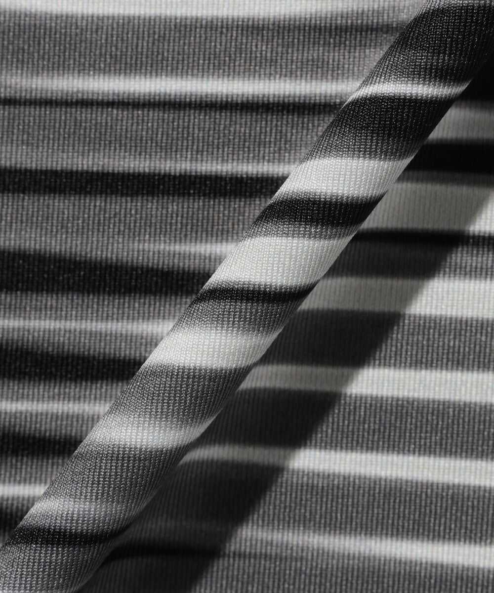 テクニカルファブリック グラフィックTシャツ