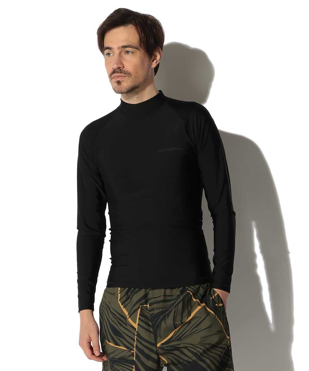 速乾 ハイネック型ラッシュガード