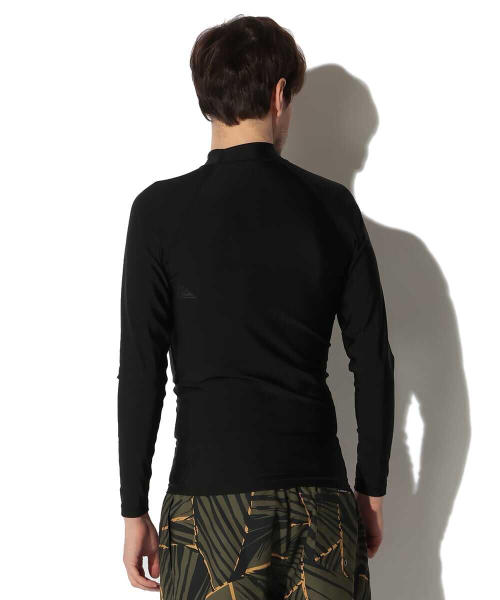 速乾 ハイネック型ラッシュガード