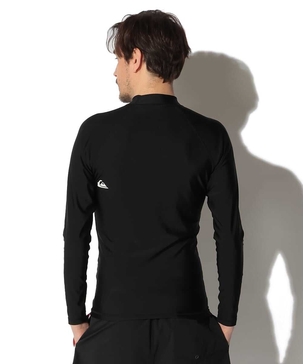 速乾 ハイネック型ラッシュガード