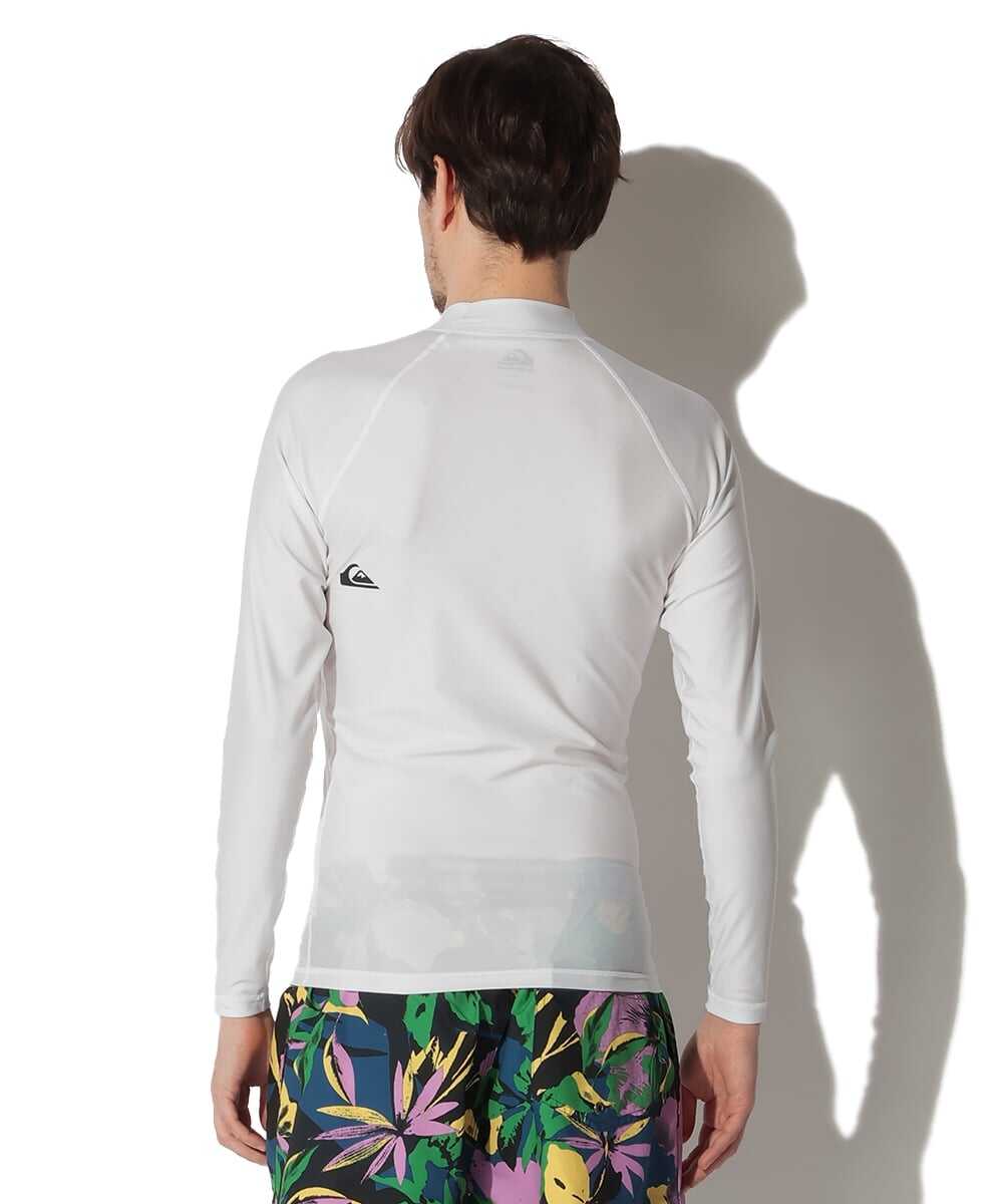 速乾 ハイネック型ラッシュガード