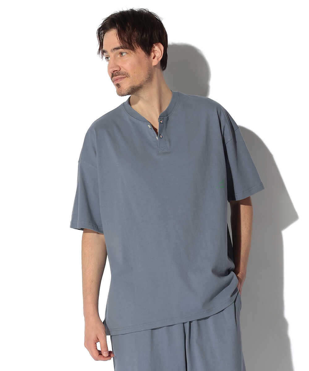 8オンス ヘビーウェイト オーバーサイズ ヘンリーネックTシャツ