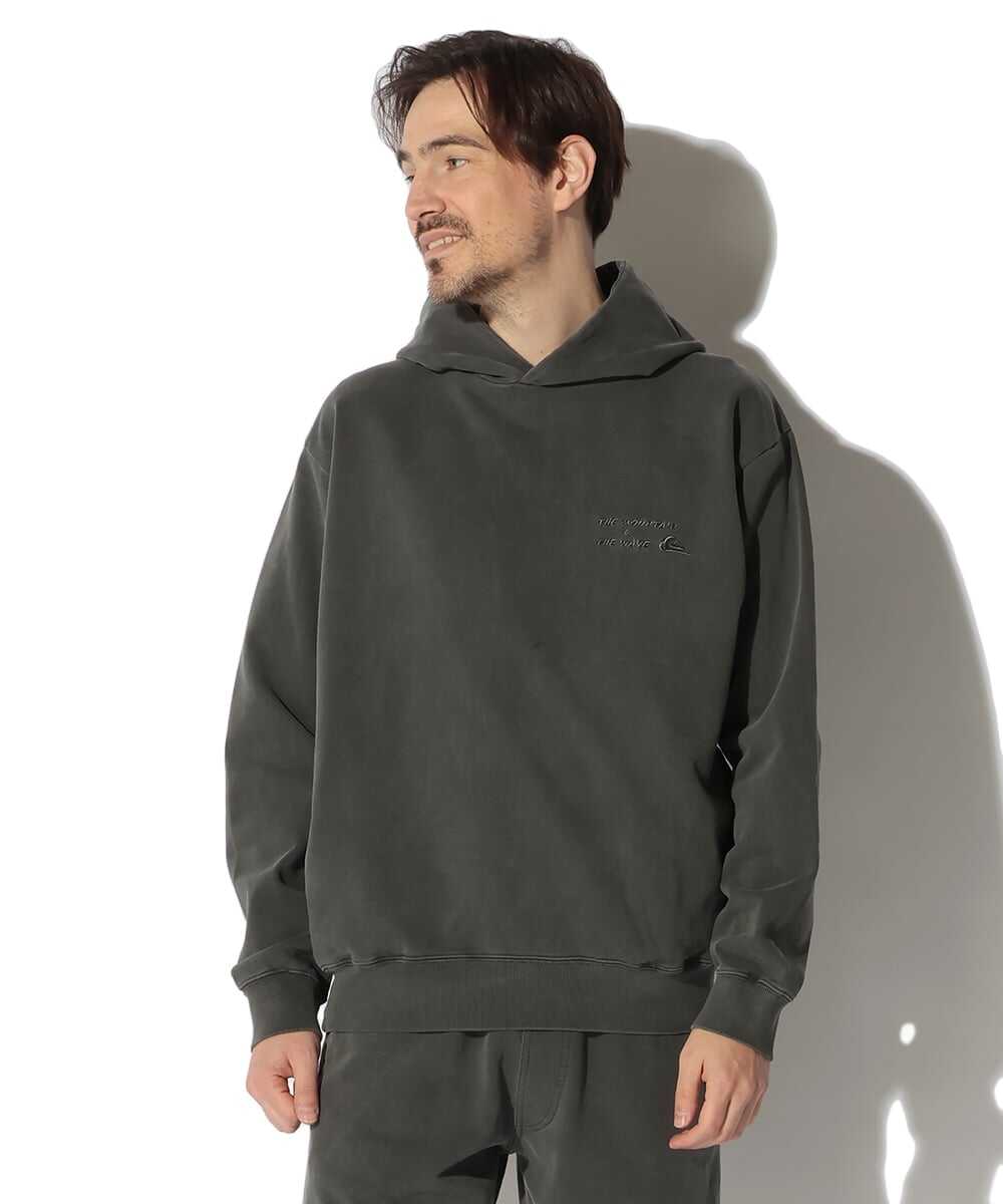 プルオーバーパーカ