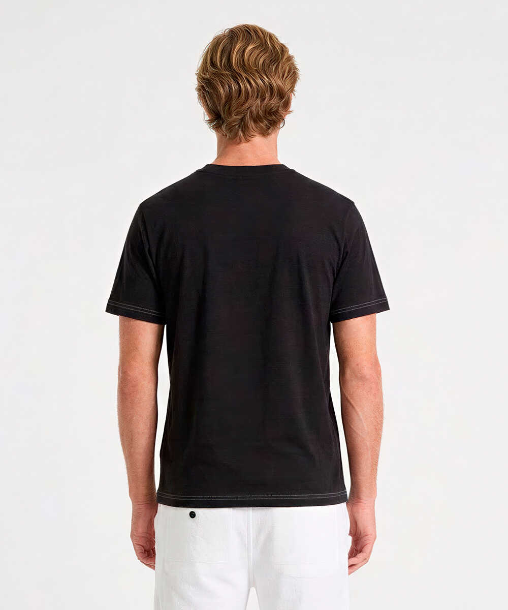 ロゴTシャツ