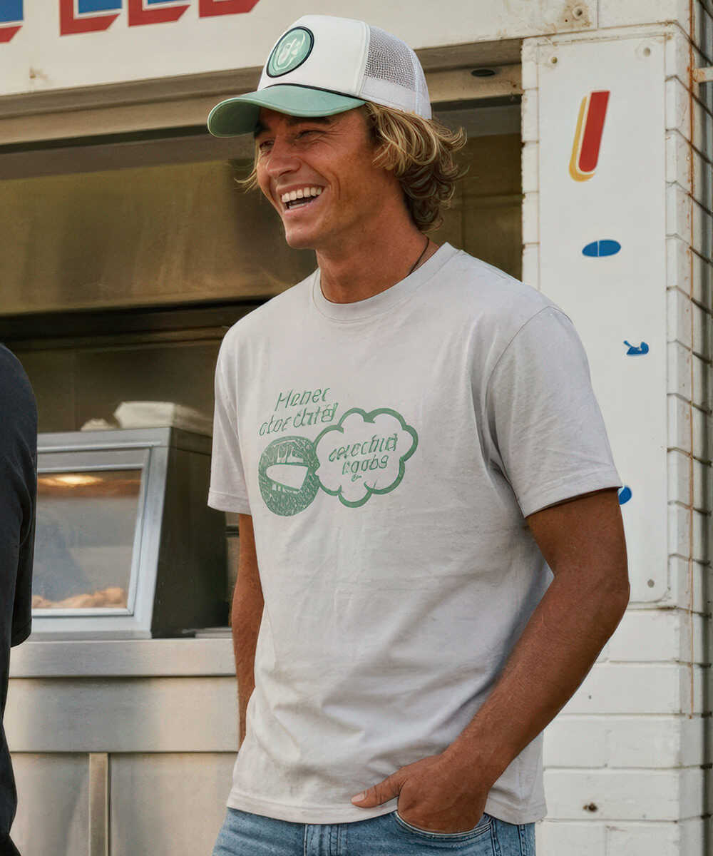 ロゴプリント Tシャツ