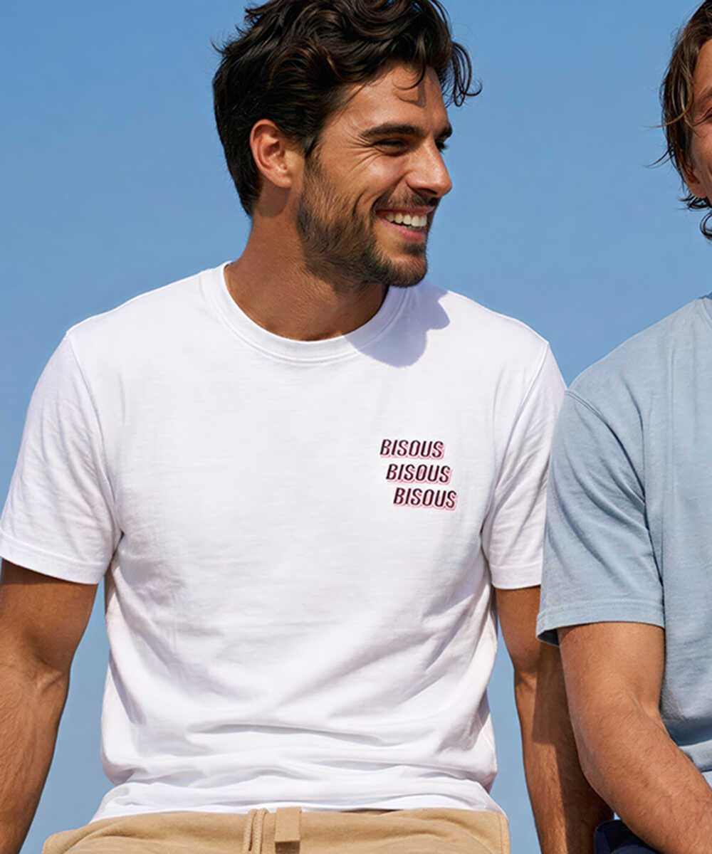 バックロゴプリントTシャツ