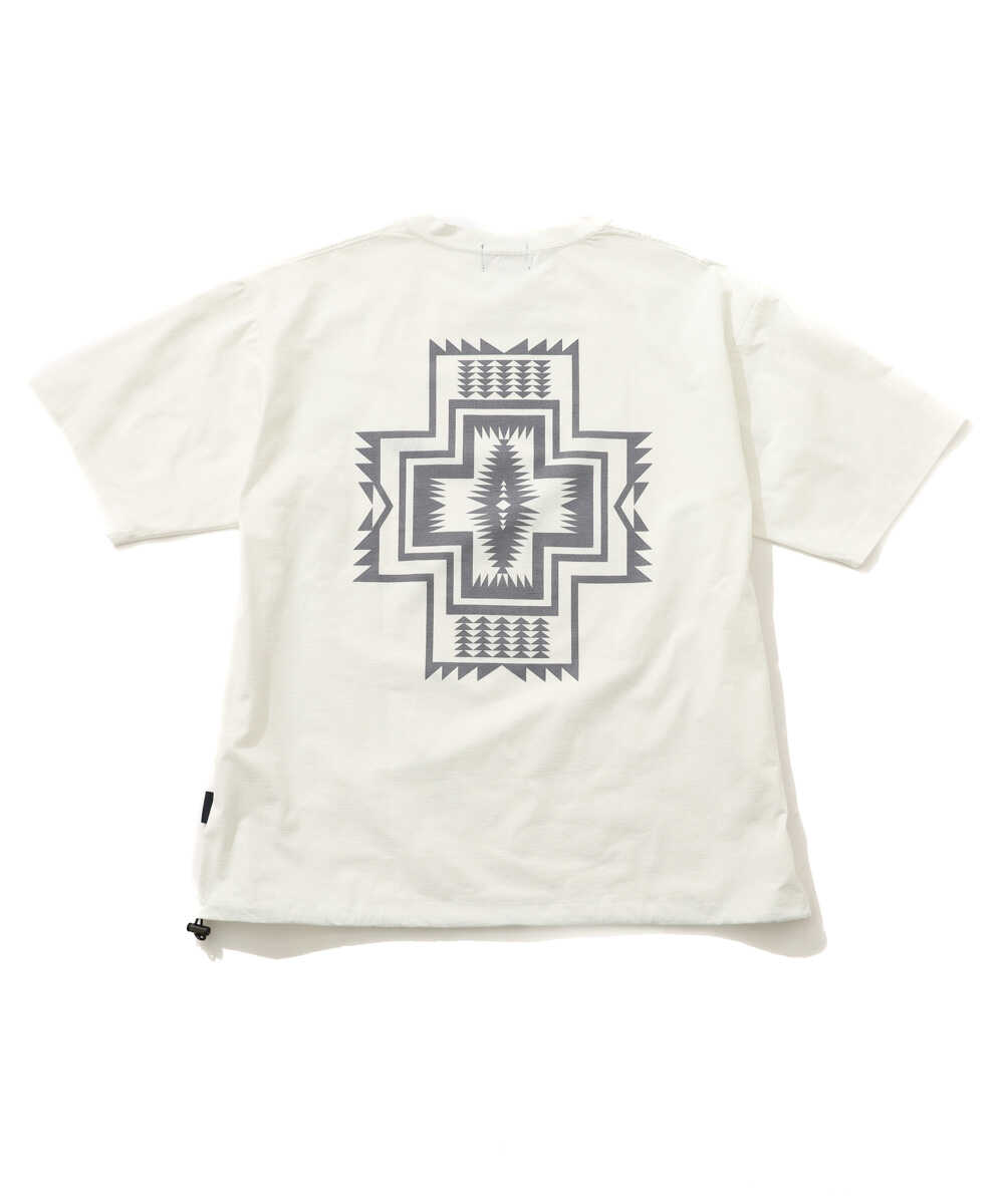 バックプリントTシャツ
