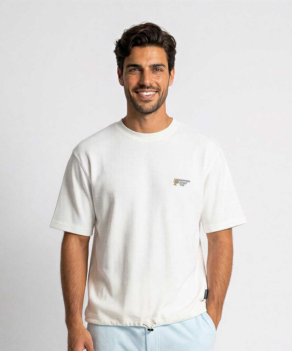 バックプリントTシャツ