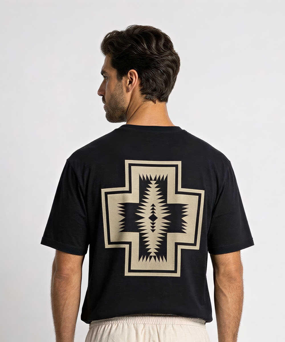 バックプリントTシャツ