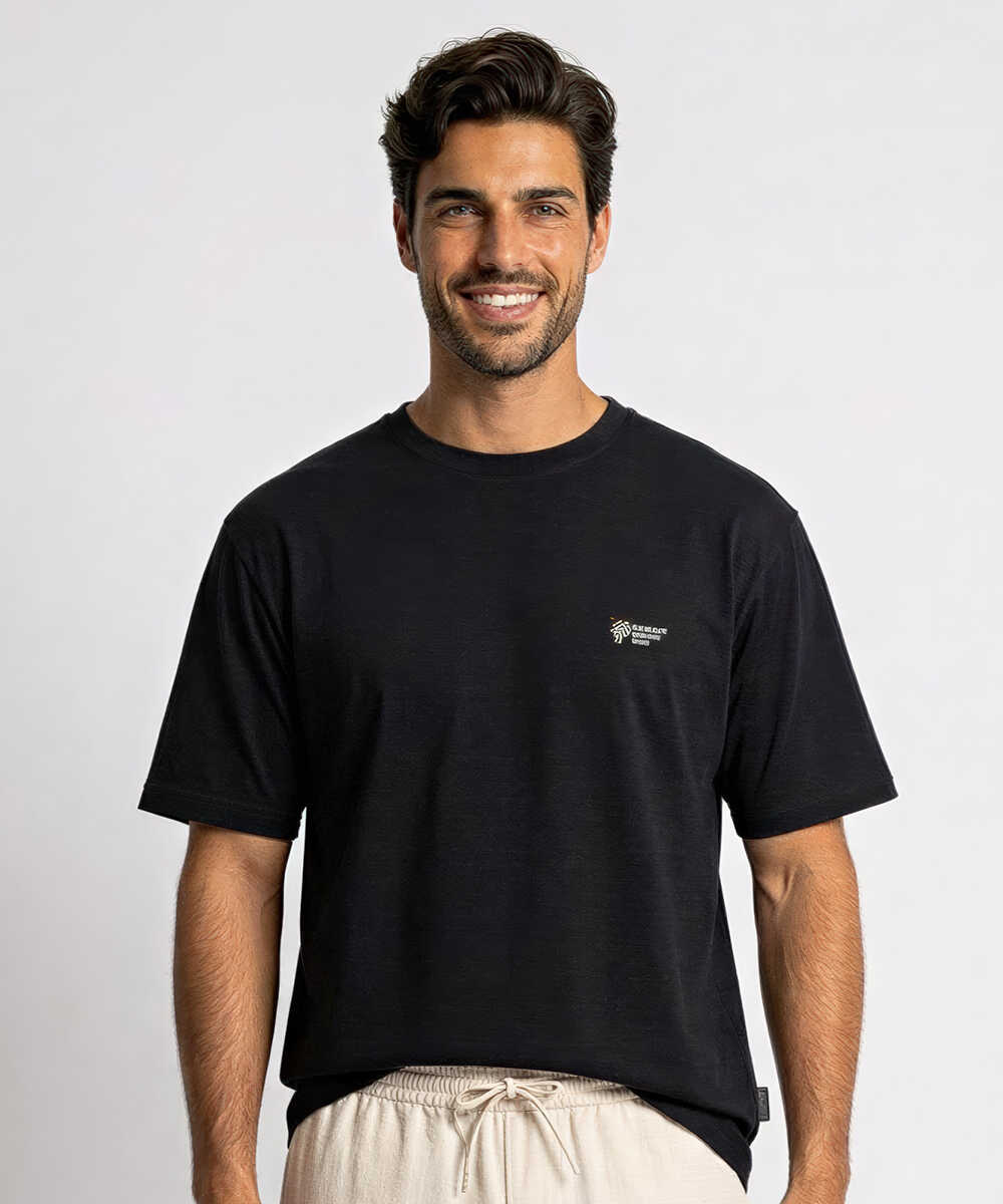バックプリントTシャツ