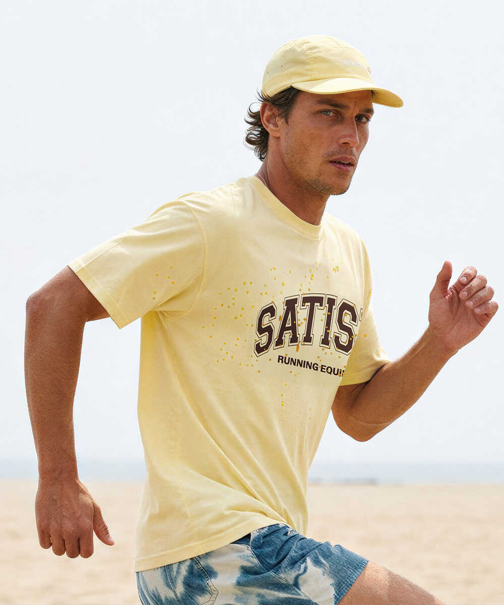 ロゴプリントTシャツ