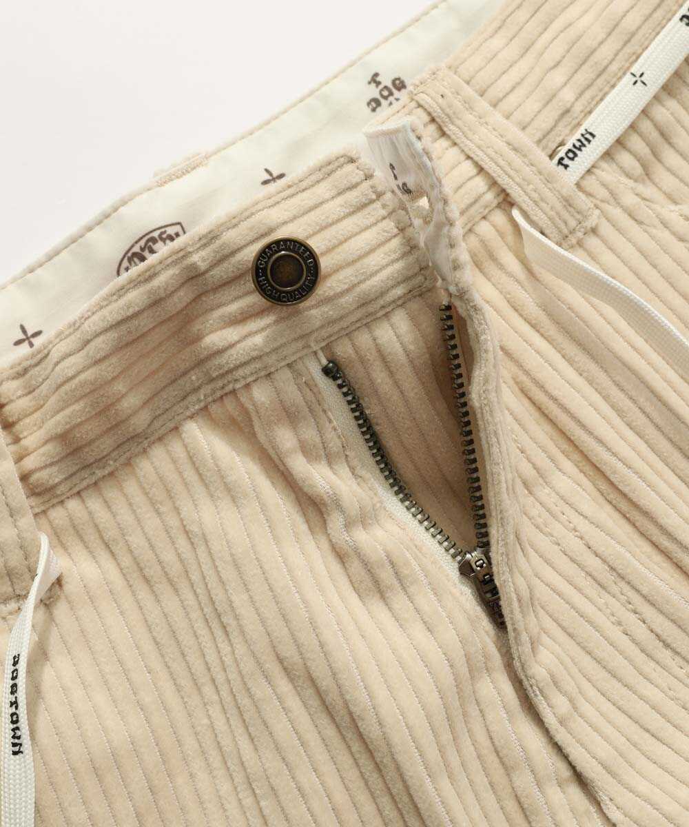 先行 コーデュロイショーツ