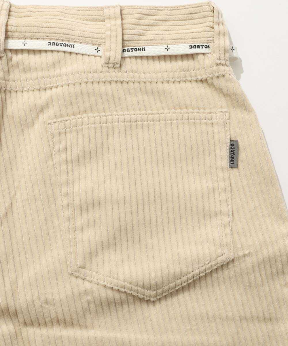 先行 コーデュロイショーツ