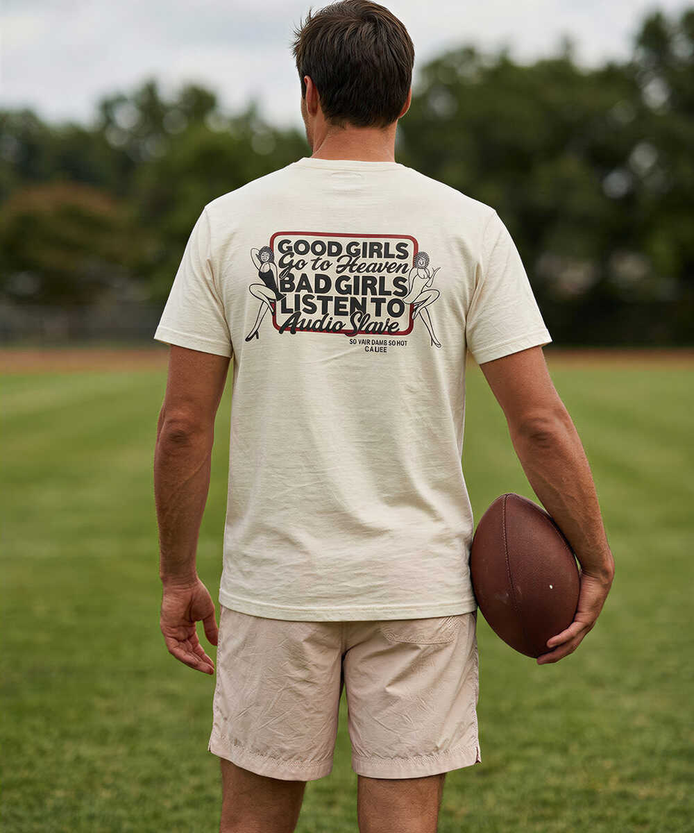 バックプリントTシャツ