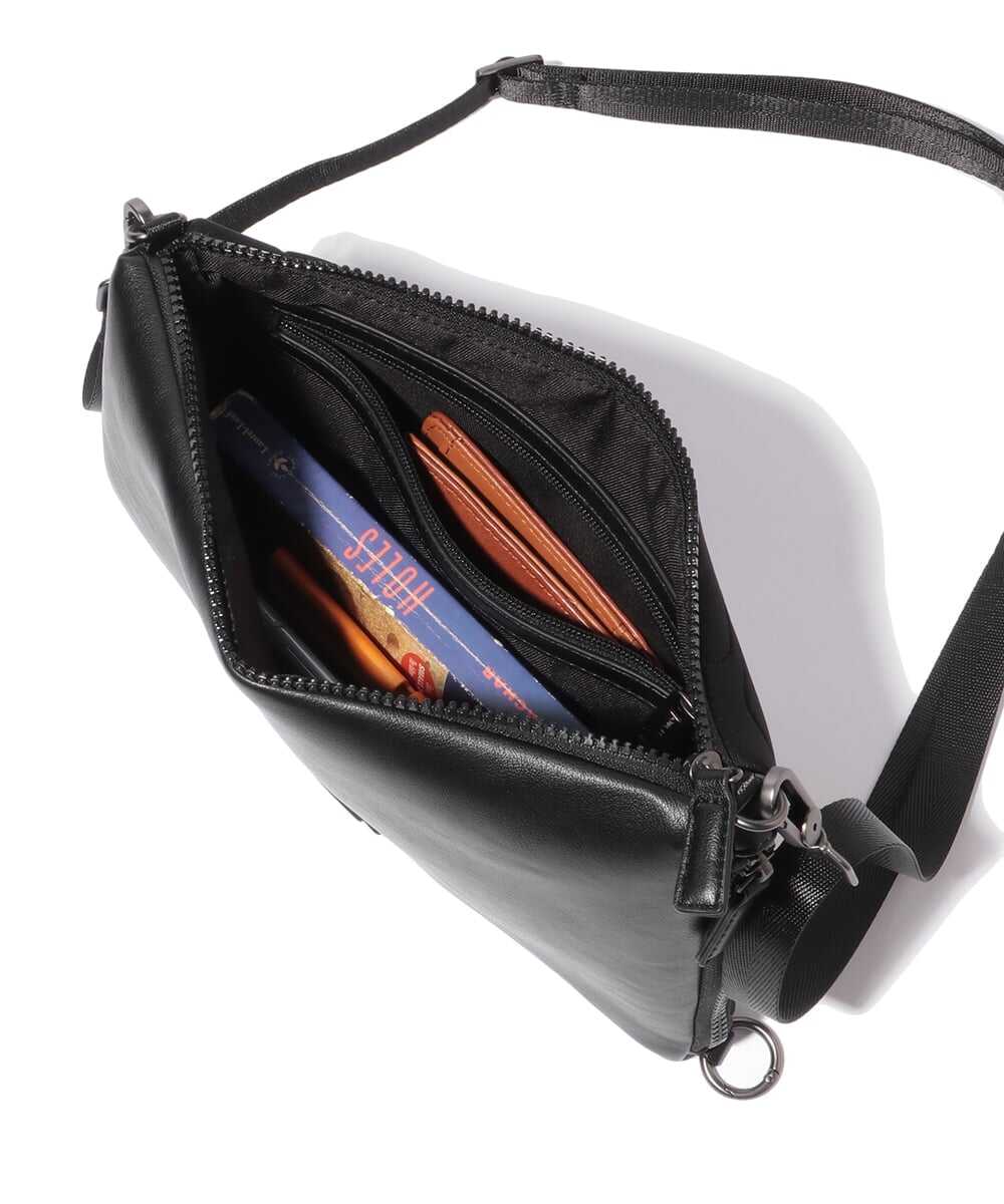 シンセティック ジップスクエアーサコッシュ