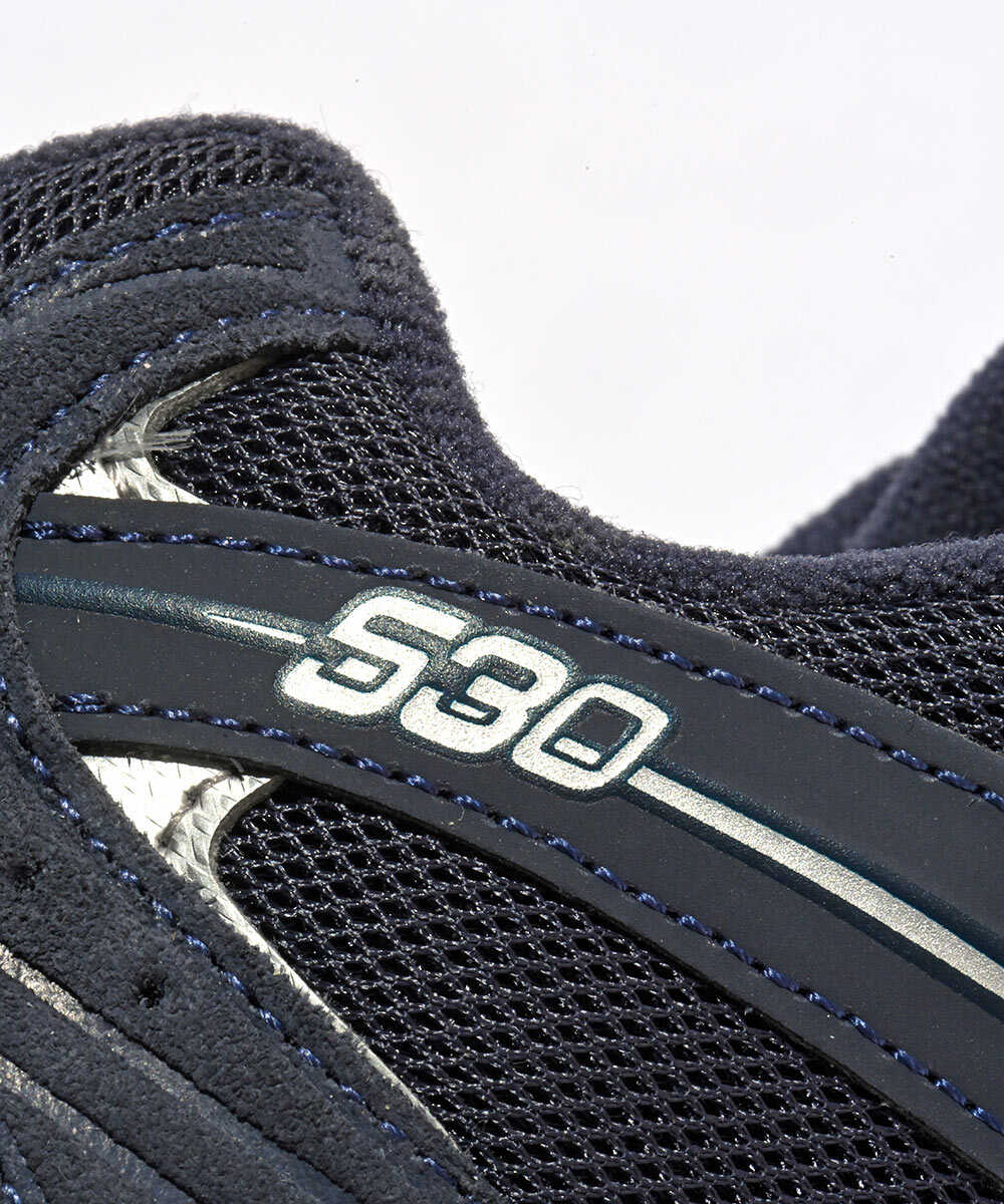 『Safari』別注"530"スニーカー