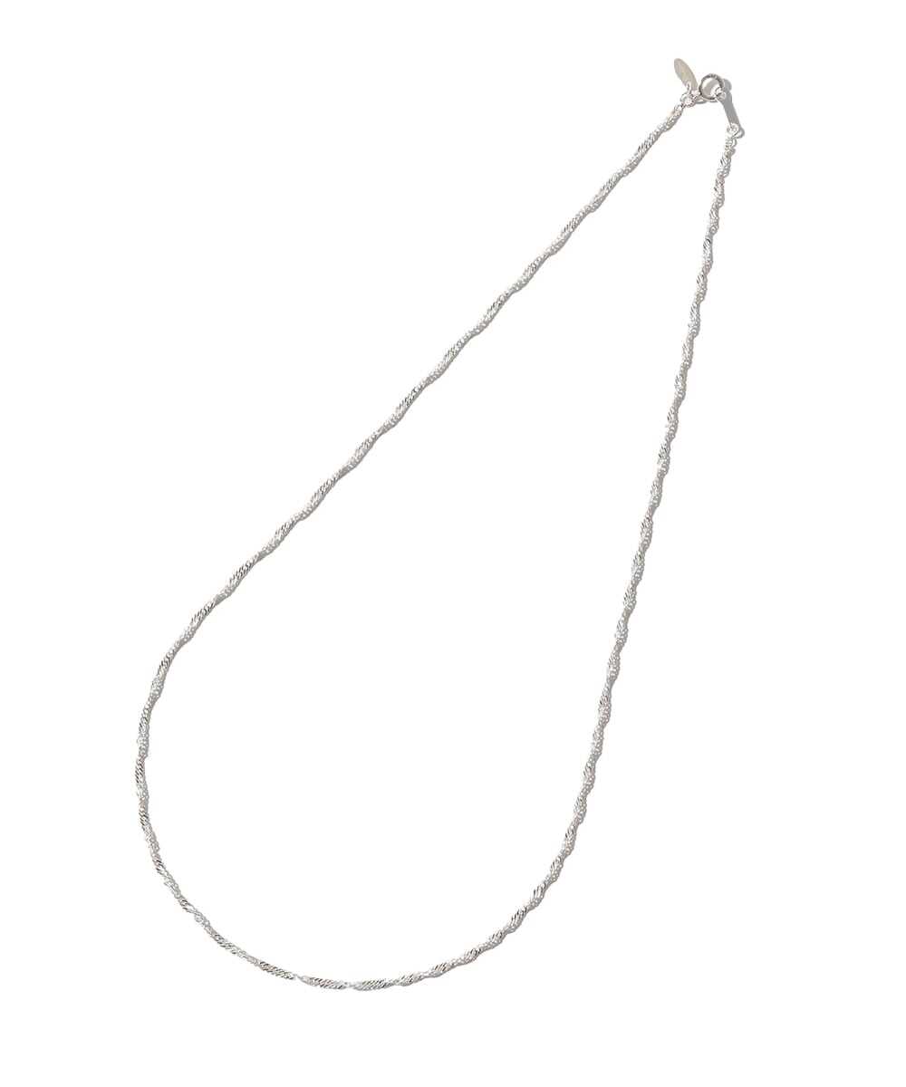 カットツイストネックレス