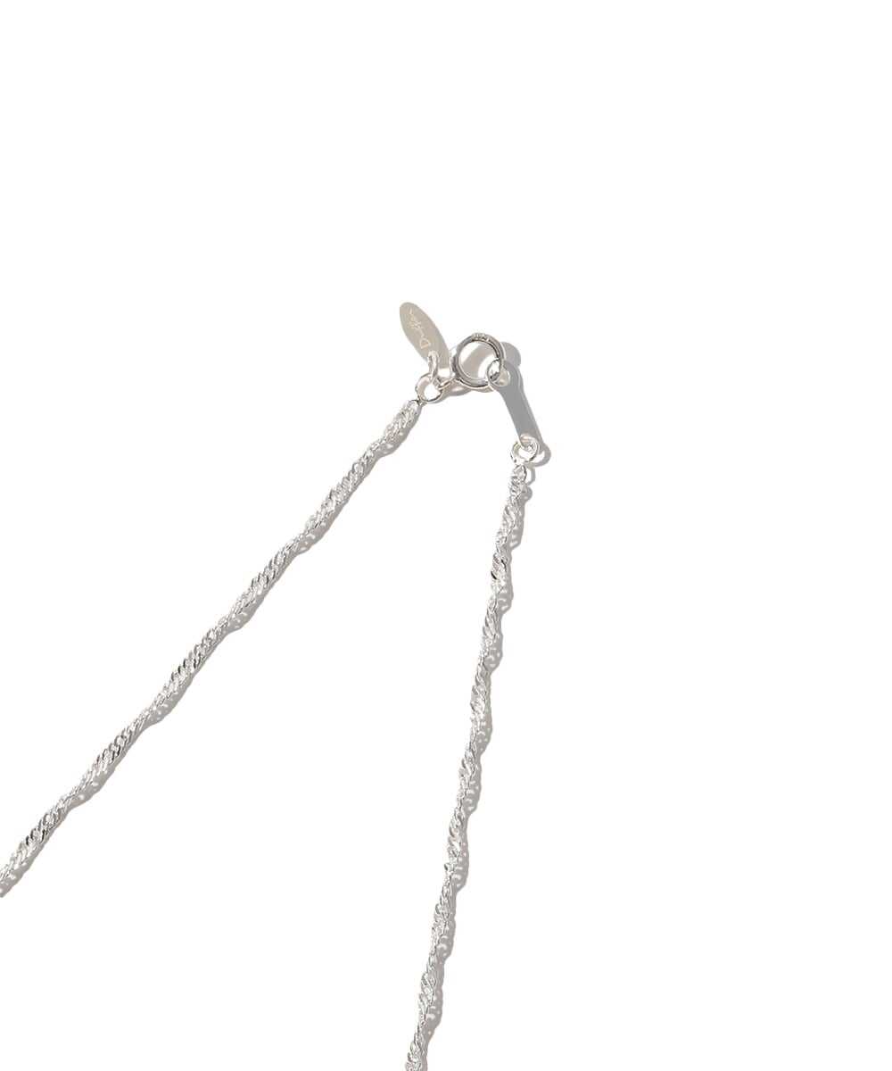 カットツイストネックレス