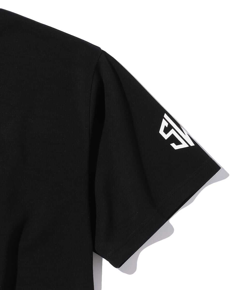 ロゴプリント モックネックTシャツ