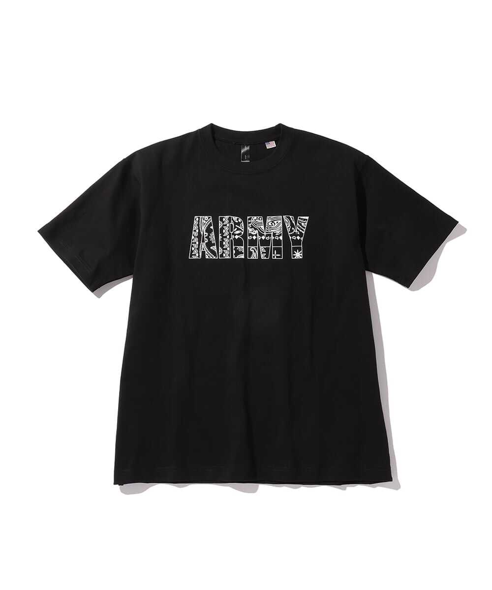 バンダナ柄グラフィックTシャツ