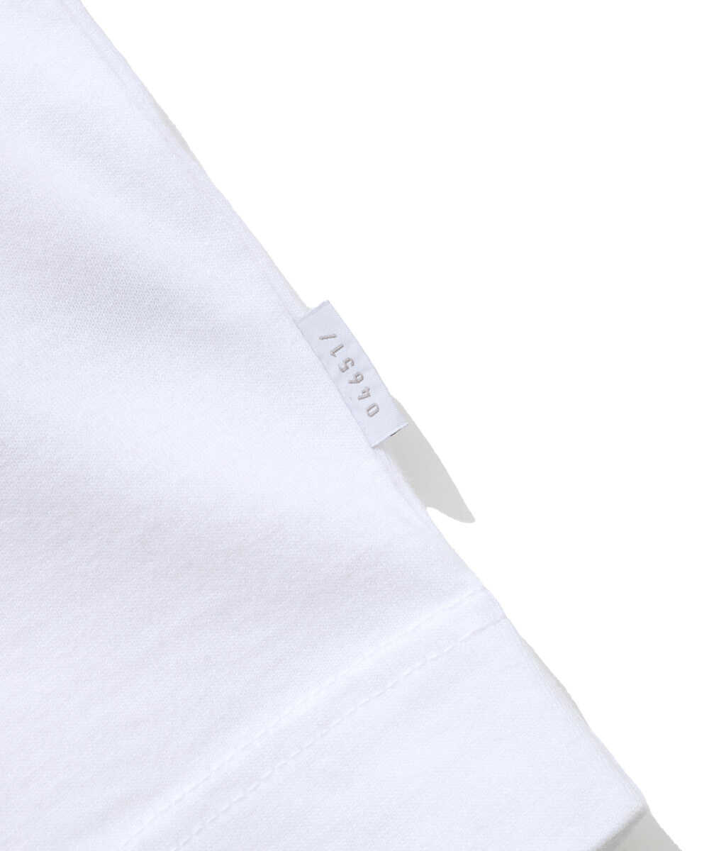 バックプリントTシャツ