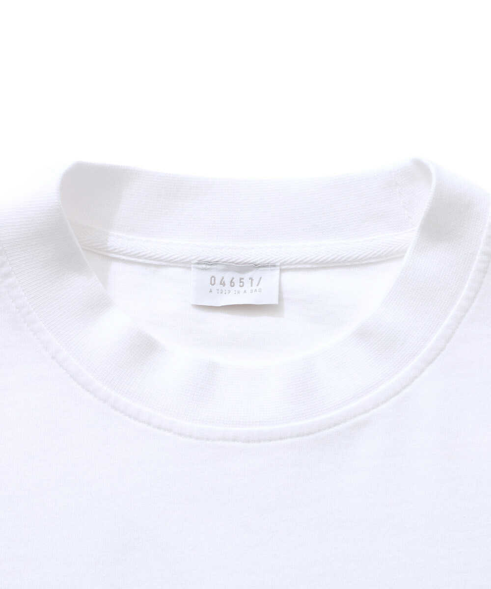 バックプリントTシャツ