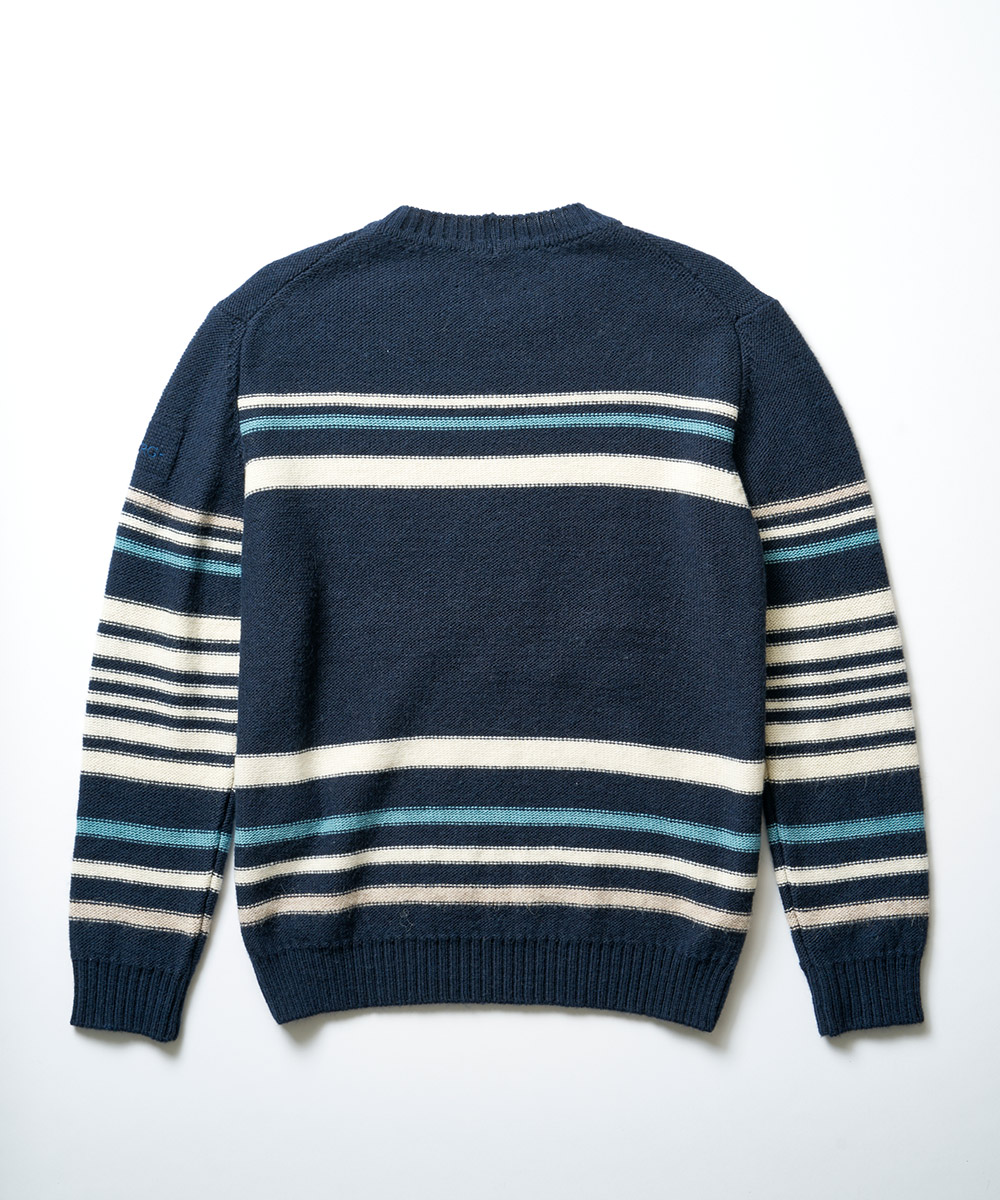 アイスバーグ　スヌーピー　フライングエース柄　ニット ICEBERG アイスバーグ スヌーピー 刺繍 ニット ブラック - メルカリ